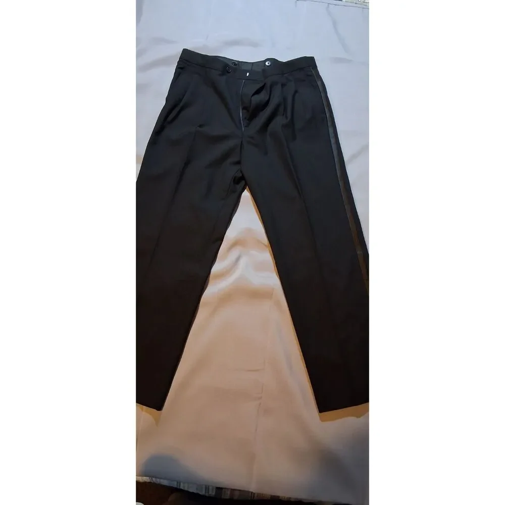 Stafford Mens Black Two-Piece Tuxedo Suit Set 42R Blazer 36x30 Pants Formal